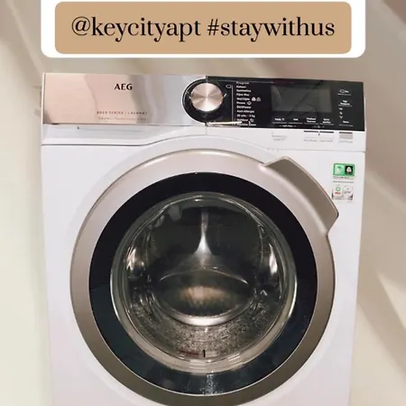 Keycity Near Amsterdam & The Hague ליידן
